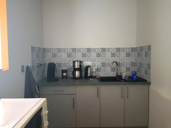 Vente                                                      Local commercial
                        
                                         550 m2                     à Puygouzon
