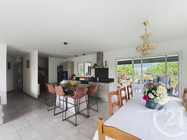 Maison à vendre  5 pièces - 136 m 2   VERDUN SUR GARONNE  - 82
