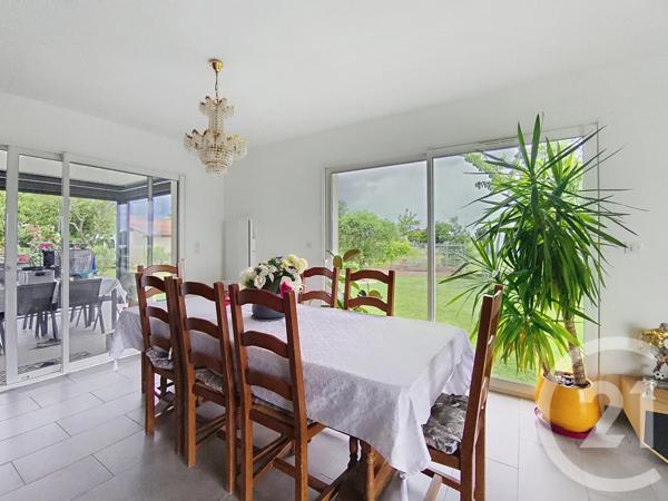 Maison à vendre  5 pièces - 136 m 2   VERDUN SUR GARONNE  - 82
