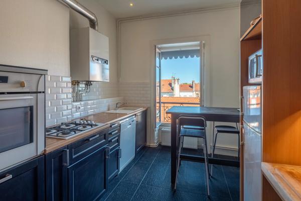 Lyon 6 - FOCH -Appartement en dernier étage de 130,43 m² - 1 chambre possibilité 2