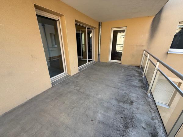 Location Appartement T4 avec terrasse et parking - Centre Ville