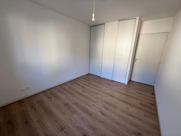 Location Appartement T4 avec terrasse et parking - Centre Ville