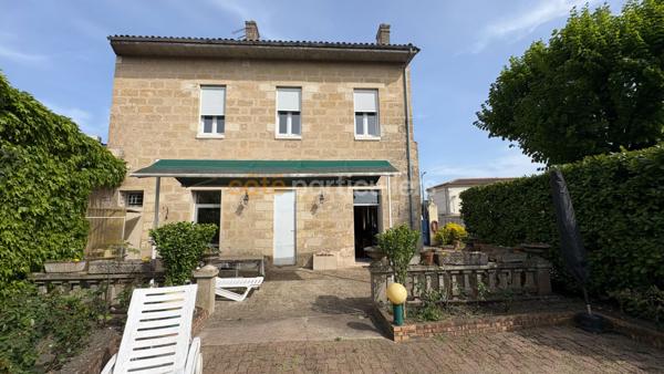 Vente Maison250 m² - 8 Pièces - Léognan (33850)