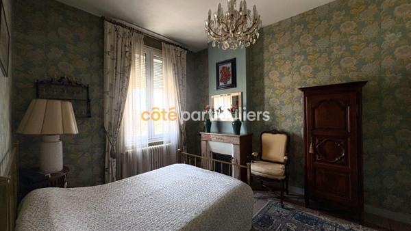 Vente Maison250 m² - 8 Pièces - Léognan (33850)