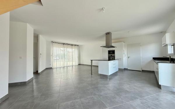 Maison à vendre    6 pièces •  Arc-sur-Tille