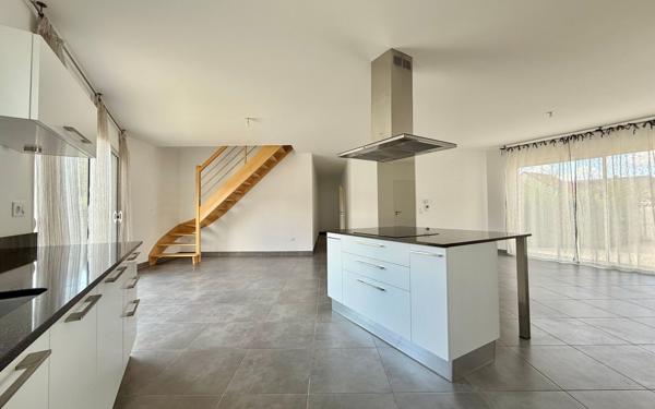 Maison à vendre    6 pièces •  Arc-sur-Tille