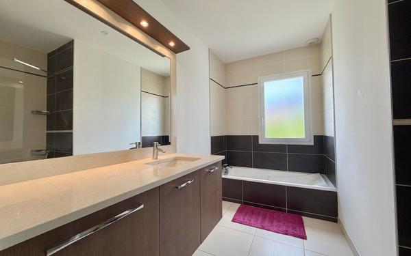 Maison à vendre    6 pièces •  Arc-sur-Tille