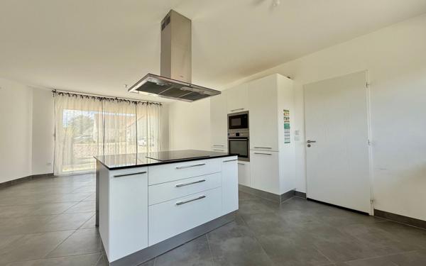 Maison à vendre    6 pièces •  Arc-sur-Tille