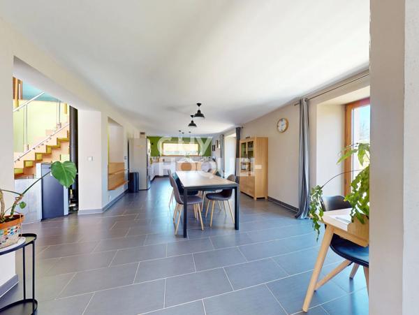 Maison rénovée 183 m² Noroy Le Bourg