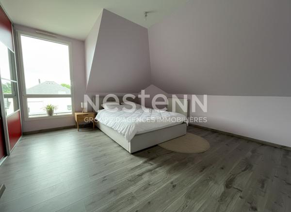 Maison à vendre à Ploeren quartier Kerthomas de style contemporaine 6 pièces vie de plain pied garage