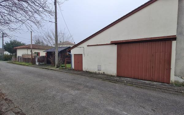 Maison à vendre    4 pièces •  Casteljaloux