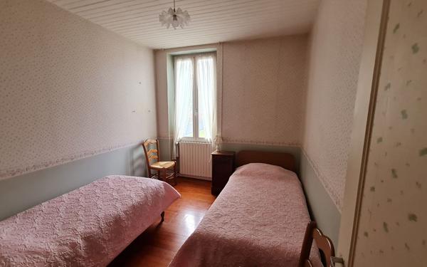 Maison à vendre    4 pièces •  Casteljaloux