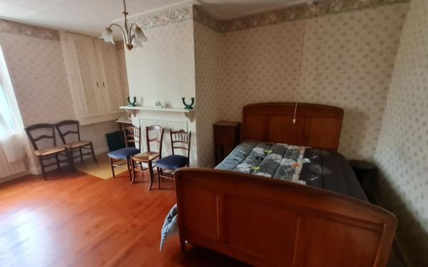 Maison à vendre    4 pièces •  Casteljaloux