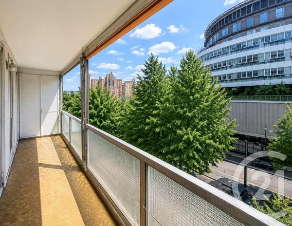 Appartement F4 à vendre  4 pièces - 87 m 2   ST ETIENNE  - 42
