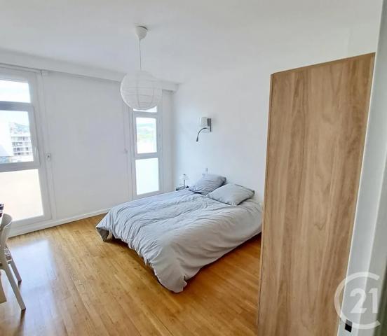 Appartement F4 à vendre  4 pièces - 87 m 2   ST ETIENNE  - 42