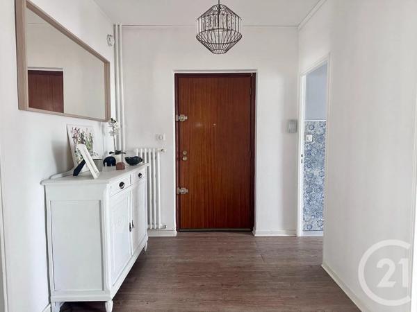 Appartement F4 à vendre  4 pièces - 87 m 2   ST ETIENNE  - 42