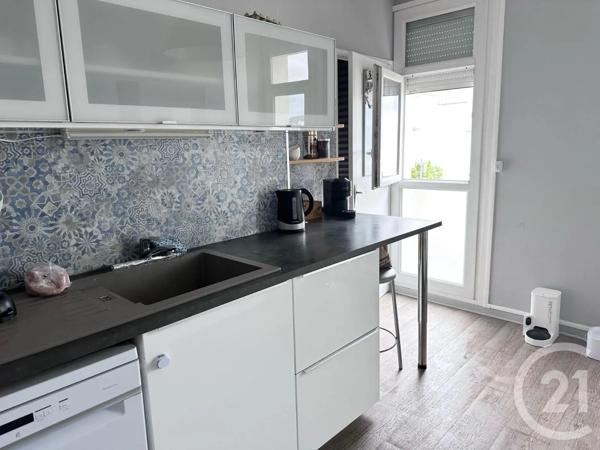 Appartement F4 à vendre  4 pièces - 87 m 2   ST ETIENNE  - 42