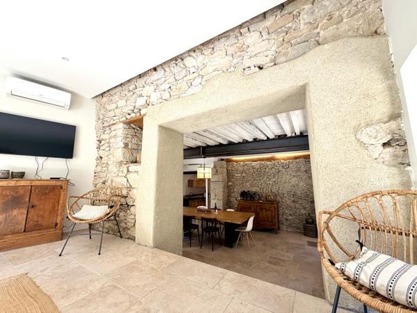 Exclusivité Demeure de prestige rénovée avec piscine au pied de la Cité de Carcassonne