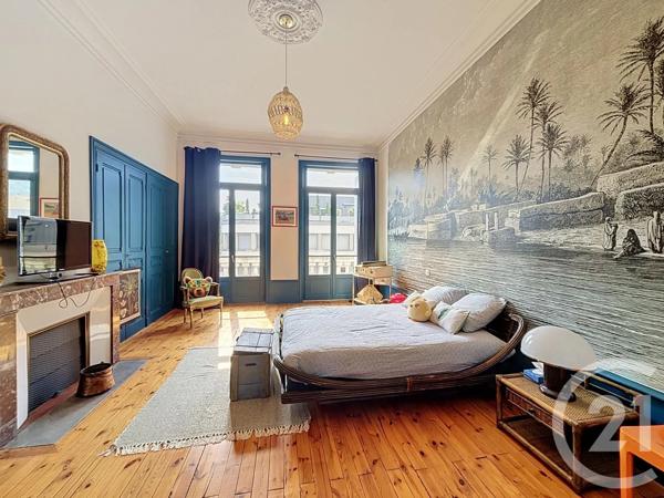 Appartement T5 à vendre  6 pièces - 256,09 m 2   LE PUY EN VELAY  - 43