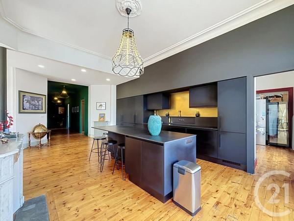 Appartement T5 à vendre  6 pièces - 256,09 m 2   LE PUY EN VELAY  - 43