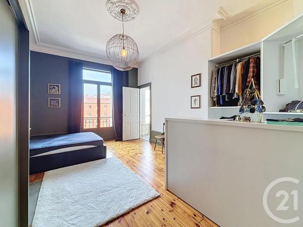Appartement T5 à vendre  6 pièces - 256,09 m 2   LE PUY EN VELAY  - 43