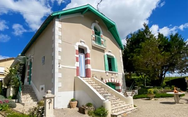 Maison à vendre    3 pièces •  Champcevinel