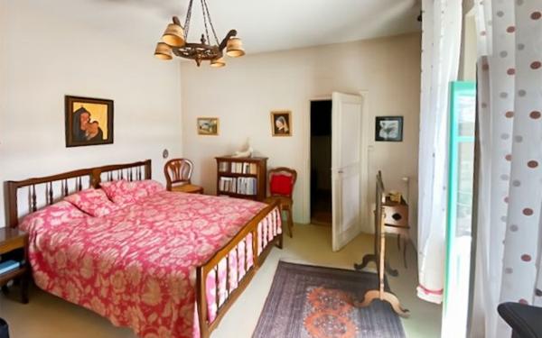 Maison à vendre    3 pièces •  Champcevinel