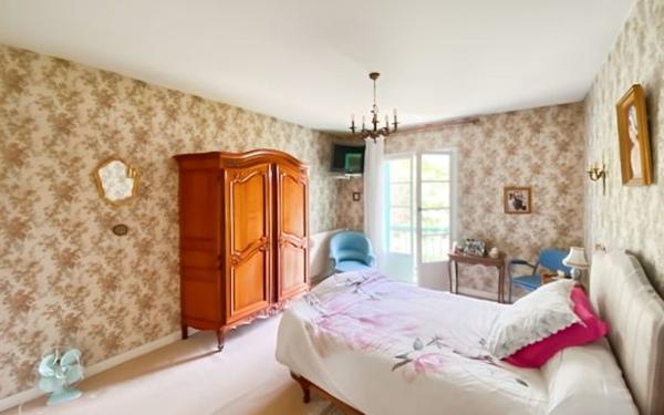 Maison à vendre    3 pièces •  Champcevinel