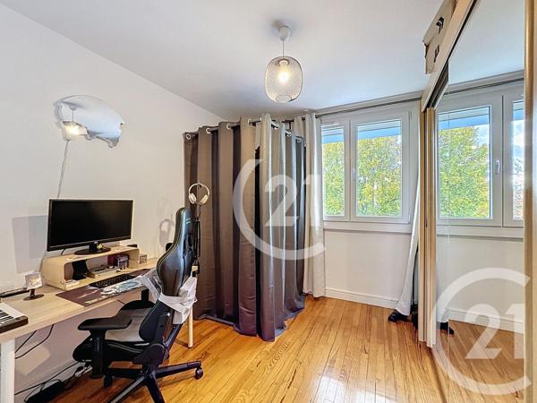 Appartement T4 à vendre  4 pièces - 62,20 m2 BELFORT - 90