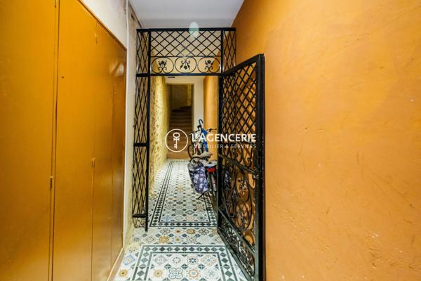 Duplex de 82 m² avec terrasse – rue Saint James