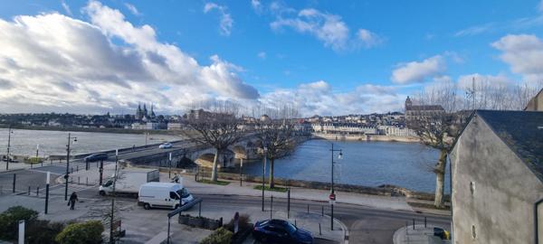 Appartement T2 avec vue exceptionnelle sur la Loire 51.82 m2
