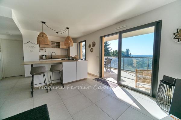 Appartement récent (2 ans) avec terrasse et parking – Aix-en-Provence, Hauts de Brunet