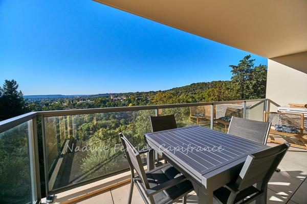 Appartement récent (2 ans) avec terrasse et parking – Aix-en-Provence, Hauts de Brunet