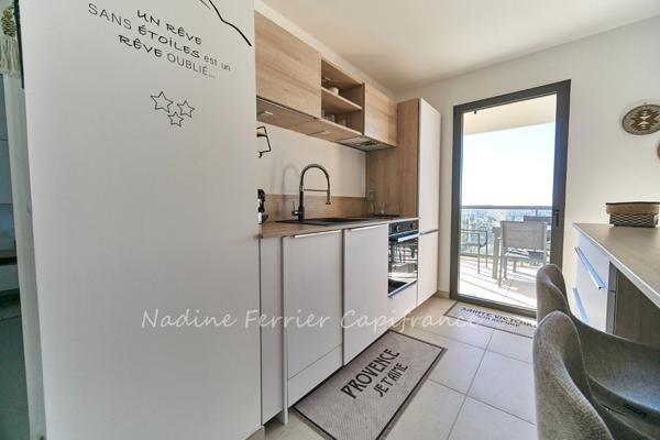 Appartement récent (2 ans) avec terrasse et parking – Aix-en-Provence, Hauts de Brunet