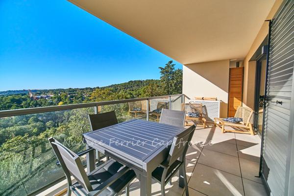 Appartement récent (2 ans) avec terrasse et parking – Aix-en-Provence, Hauts de Brunet