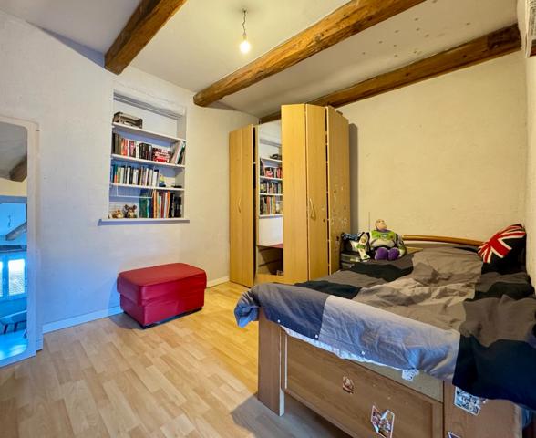 Maison - 6 pièces - 154 m²