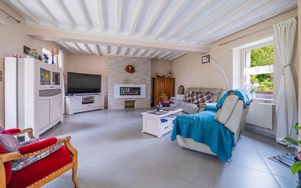 Maison à Changé, 72560 - 6 pièces 180m²