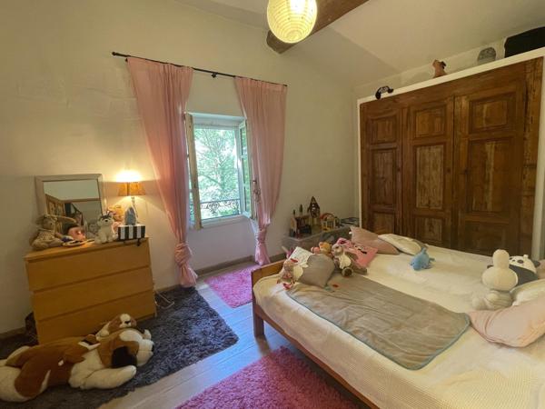 AUTHENTIQUE PROPRIÉTÉ EN PIERRE DU XIX? SIÈCLE AUX PORTES DE MONTÉLIMAR