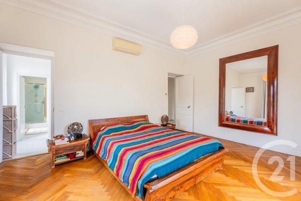 Maison à vendre  6 pièces - 296,57 m 2   NICE  - 06