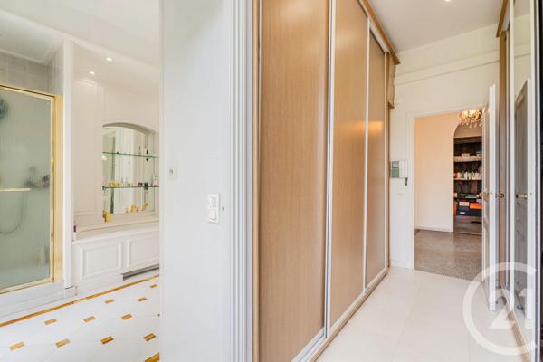 Maison à vendre  6 pièces - 296,57 m 2   NICE  - 06