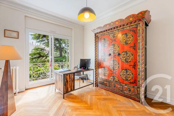 Maison à vendre  6 pièces - 296,57 m 2   NICE  - 06