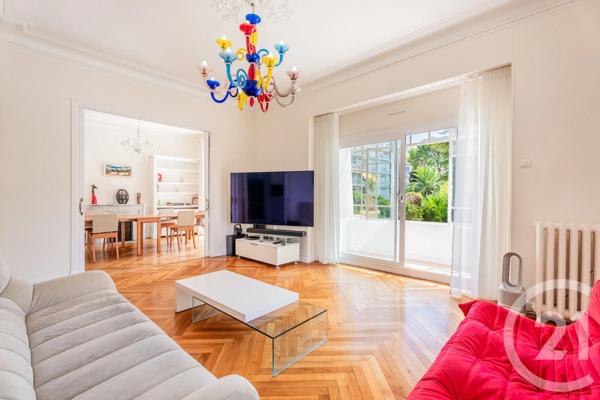 Maison à vendre  6 pièces - 296,57 m 2   NICE  - 06
