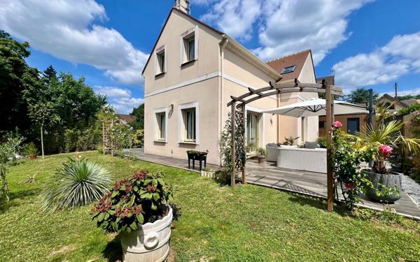 Maison à vendre    5 pièces • 136 m2 L'Isle-Adam