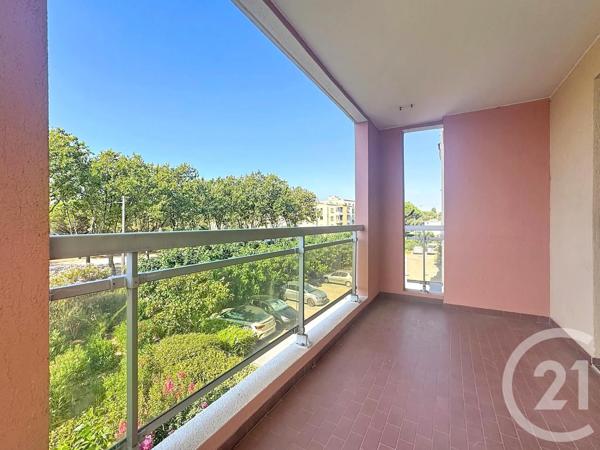 Appartement T3 à vendre  3 pièces - 51,69 m 2   ST RAPHAEL  - 83
