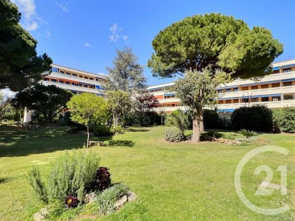 Appartement T3 à vendre  3 pièces - 51,69 m 2   ST RAPHAEL  - 83