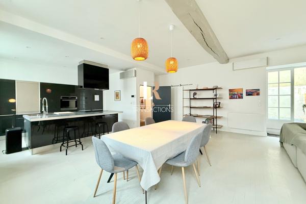 La Rochelle (17000) Préfecture - Maison de ville avec terrasse, double garage et T3