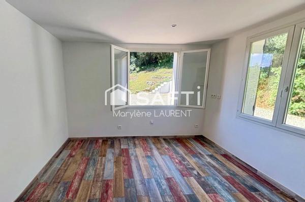 Maison mitoyenne de 80 m2 en co propriété avec une autre également a la vente