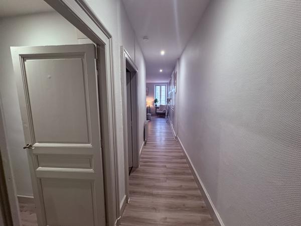 Appartement 2 pièce(s) 1 chambre(s) 69.44 m²
