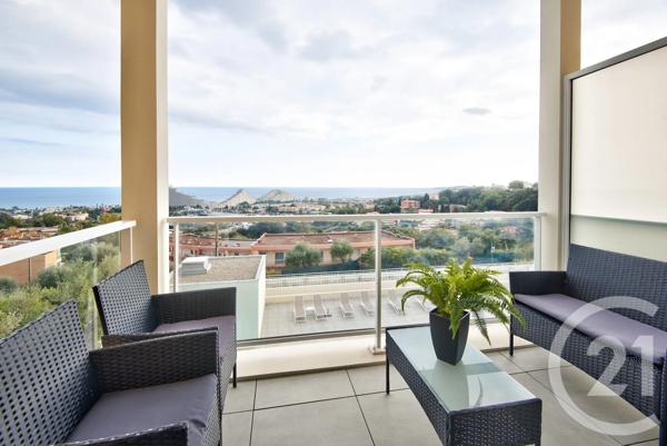 Appartement T2 à vendre  2 pièces - 46 m 2   VILLENEUVE LOUBET  - 06
