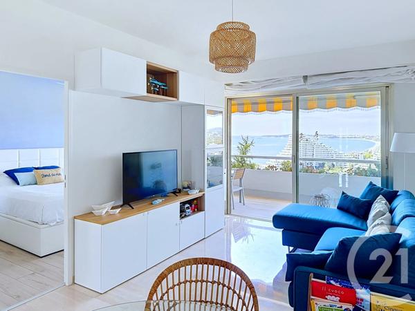 Appartement T2 à vendre  2 pièces - 46 m 2   VILLENEUVE LOUBET  - 06